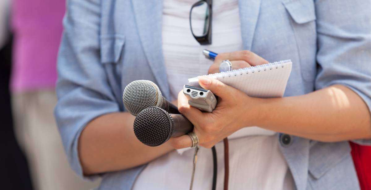 is journalism a good career path?