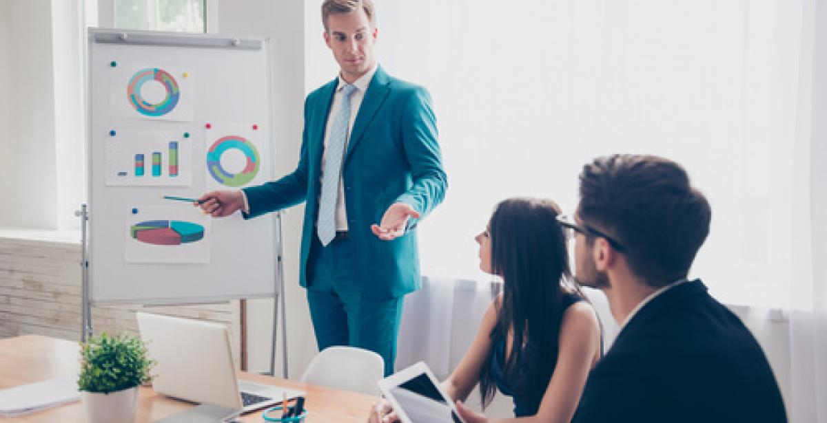 How to Blend Your Financial Skills with Leadership Qualities