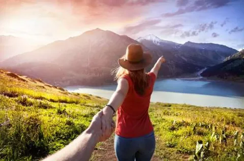 the role of leaders and the role of followers